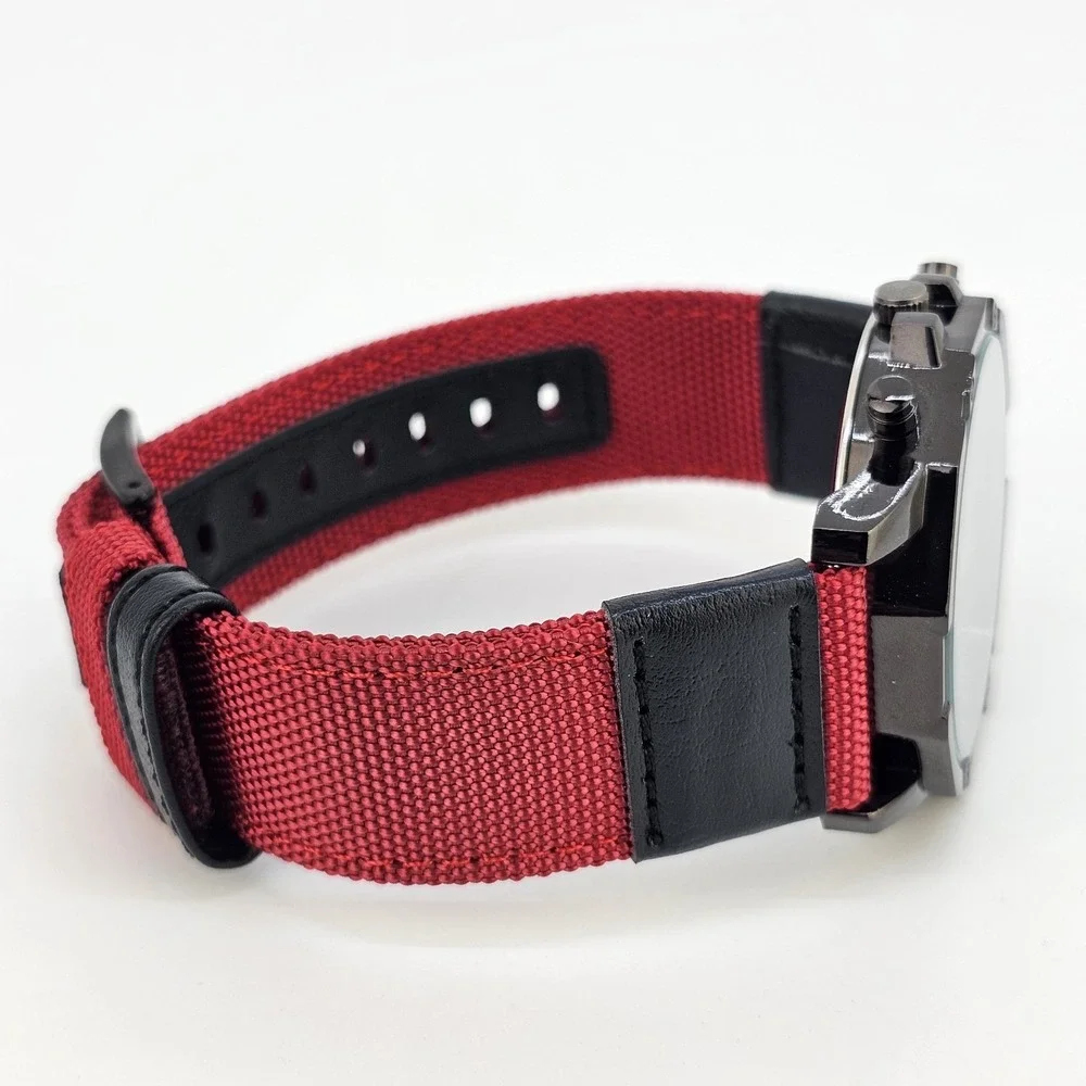 Men's Watch 42MM Black Dial Date Black Red Canvas Band‎ Straps New Battery
